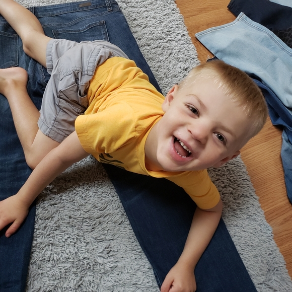 Meet your Posher, Laura - Picture 3 of 4